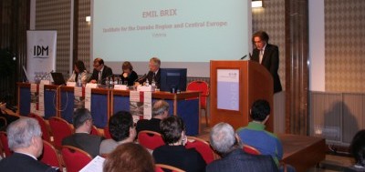 Dealing with the Past and Reconciliation Processes in the Western Balkans