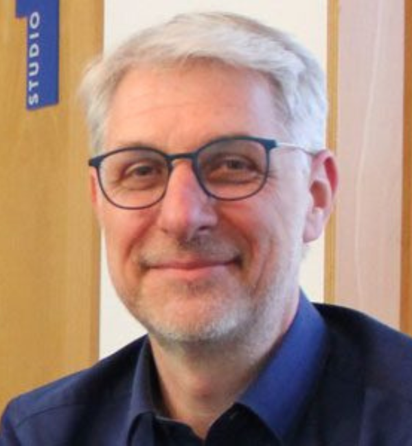 Univ.-Prof. Dr. Ulrich SCHNECKENER